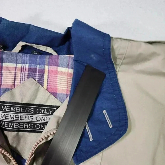 Members Only Mens Embroidered Logo Jacket Large Tan w/Plaid Lining Epaulets READ - Picture 7 of 16